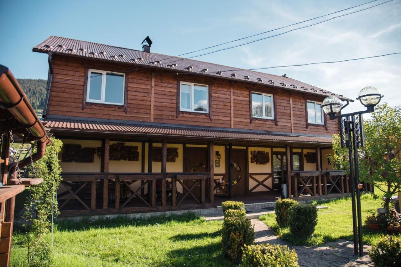 Krokus House Werchowyna Exterior foto