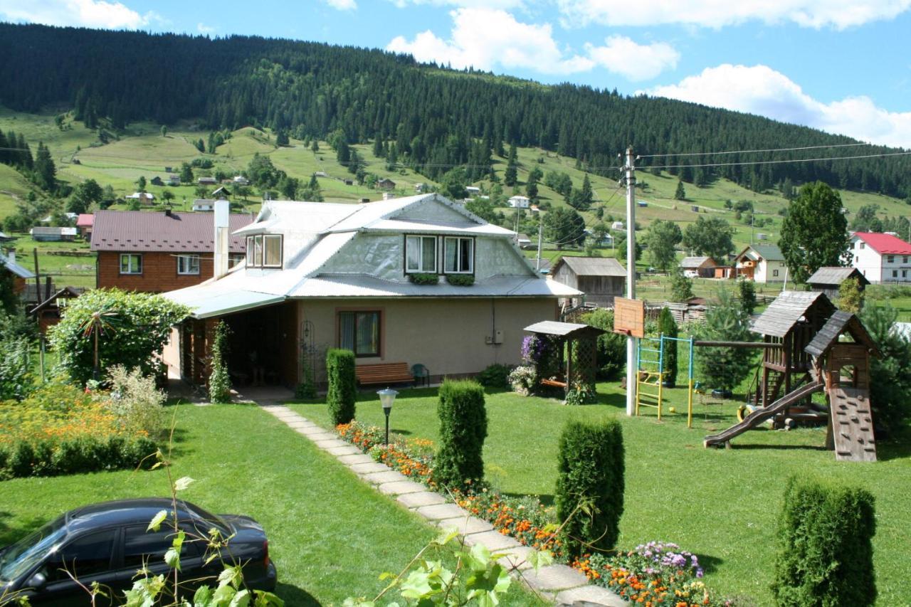 Krokus House Werchowyna Exterior foto